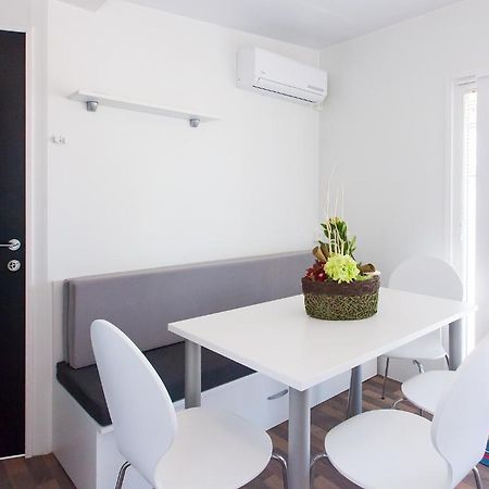 Camping Adria Mobile Homes In Camping Kastanija Novigrad Istria Dış mekan fotoğraf