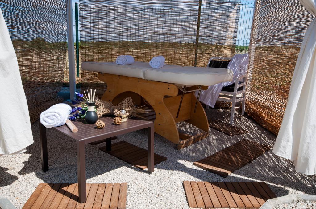 Camping Adria Mobile Homes In Camping Kastanija Novigrad Istria Dış mekan fotoğraf