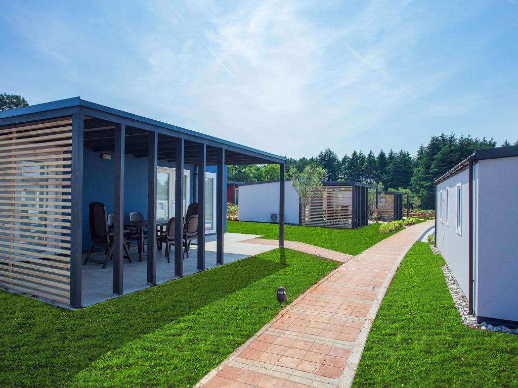 Camping Adria Mobile Homes In Camping Kastanija Novigrad Istria Dış mekan fotoğraf