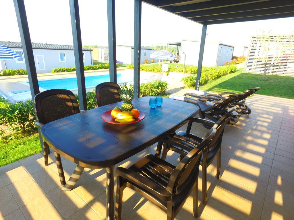 Camping Adria Mobile Homes In Camping Kastanija Novigrad Istria Dış mekan fotoğraf